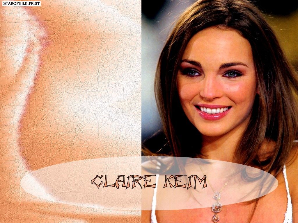 Claire Keim - Wallpaper Gallery